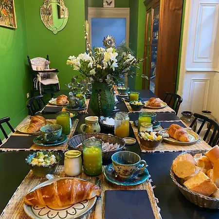 Nuit Au Château Couette-café *